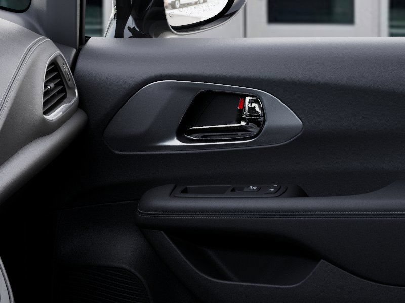 New 2026 Chrysler Pacifica Limited w/ S Appearance Package FWD image 25