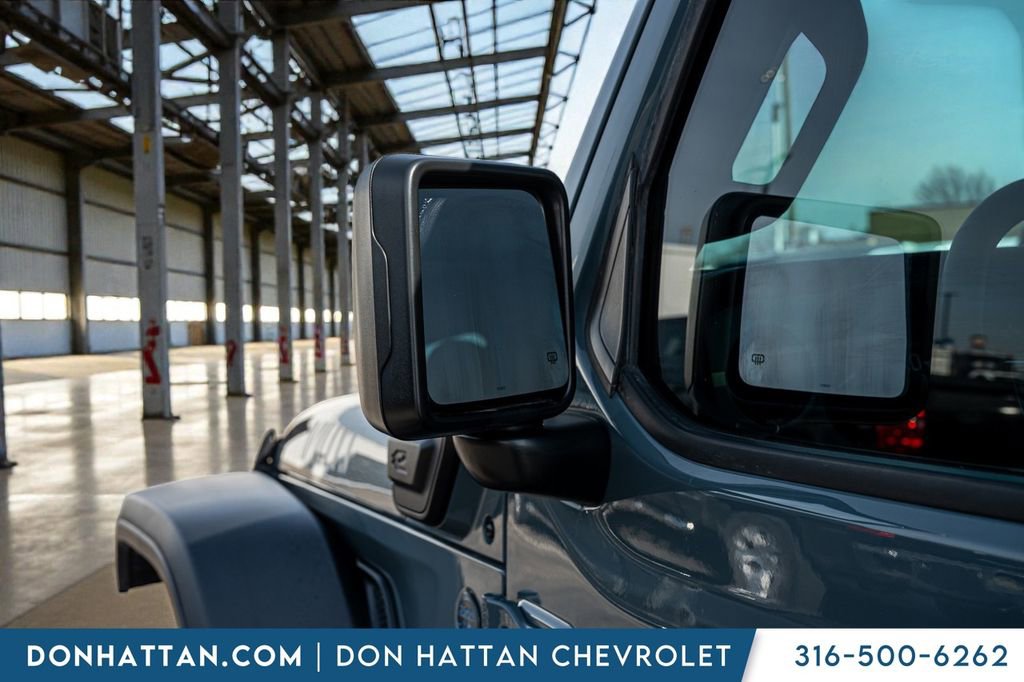 Used 2024 Jeep Wrangler Unlimited image 31