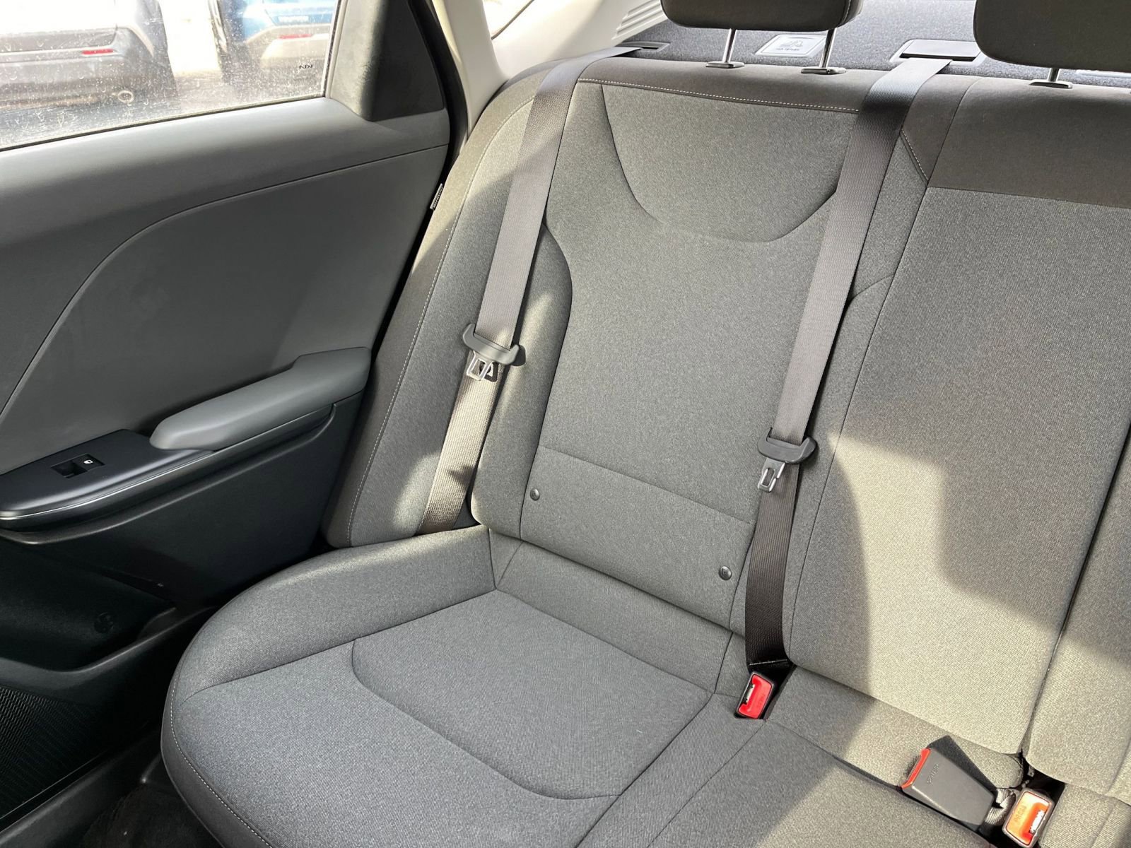 Used 2025 Kia K4 LXS image 35