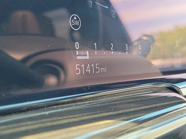Used 2021 Cadillac Escalade Premium Luxury AWD/4WD image 26