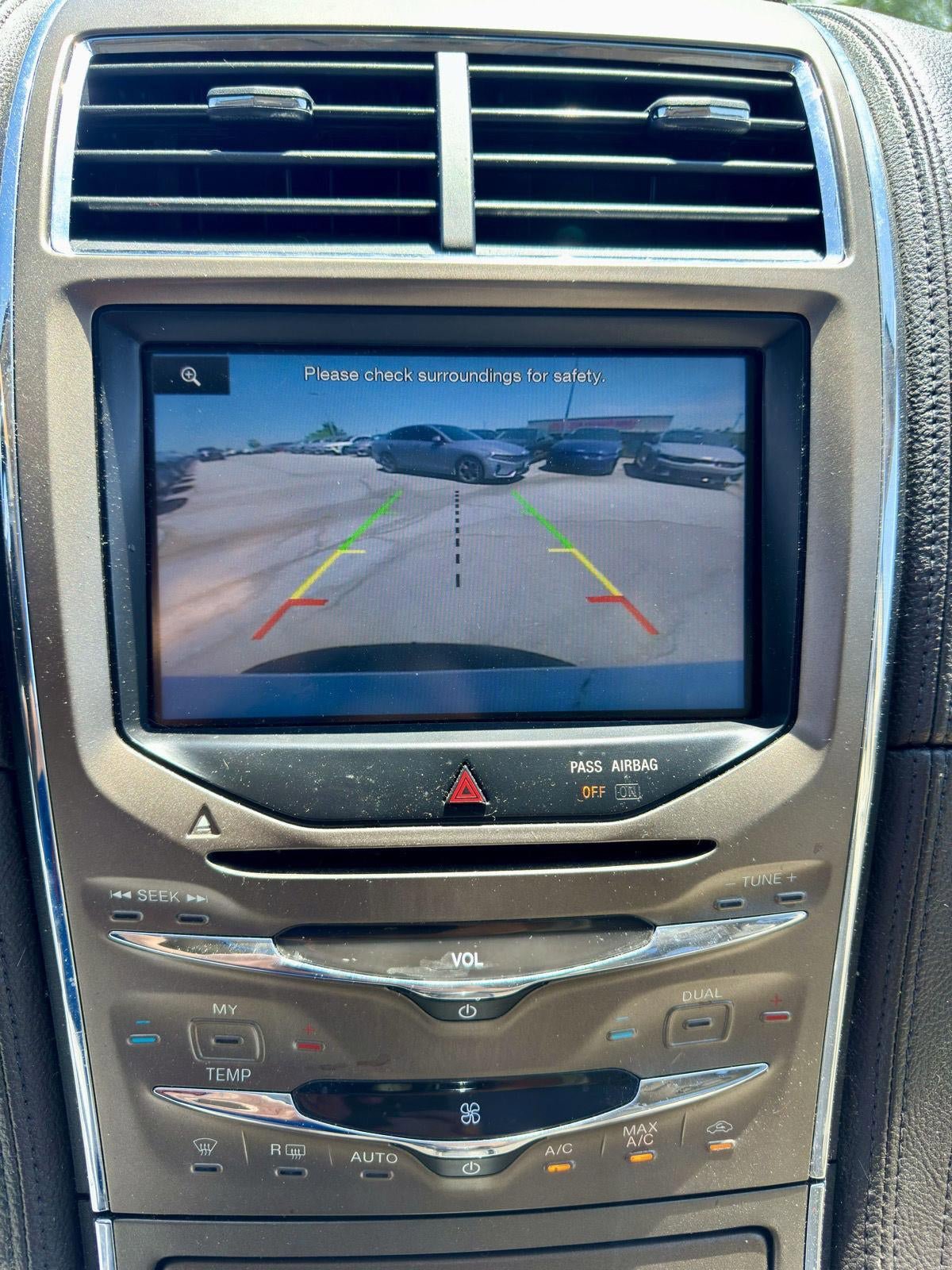Used 2015 Lincoln MKX FWD w/ Equipment Group 101A image 20