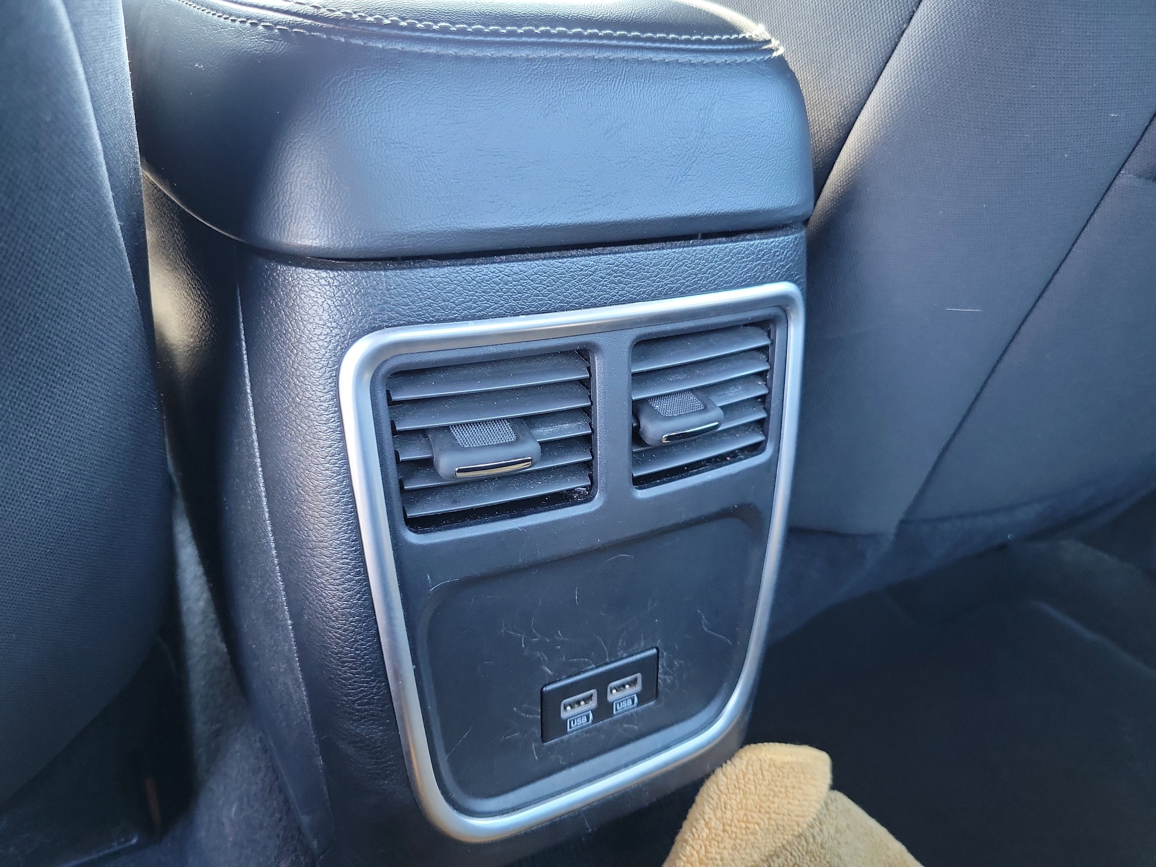 Used 2023 Dodge Charger SXT image 14