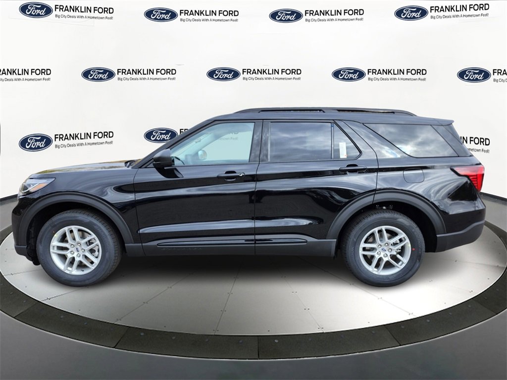 New 2026 Ford Explorer Active image 2