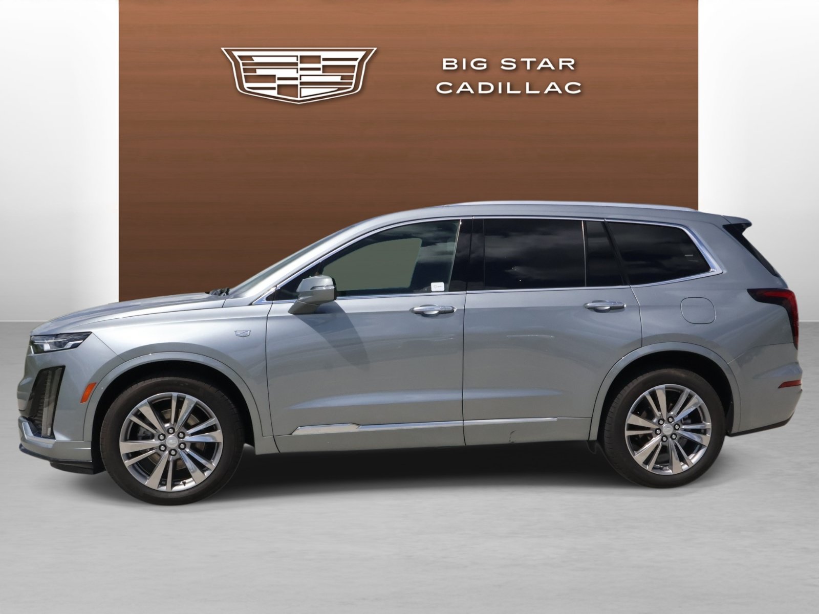 Certified 2025 Cadillac XT6 Premium Luxury FWD image 2