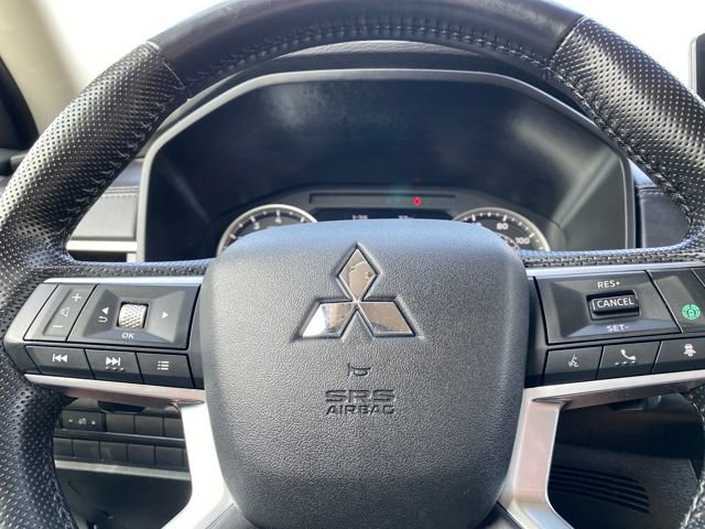 Used 2024 Mitsubishi Outlander SE image 16