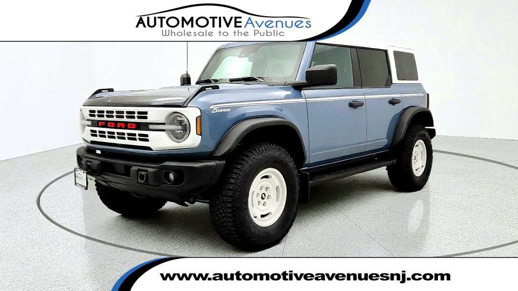 Used 2023 Ford Bronco Heritage Edition AWD/4WD image 1
