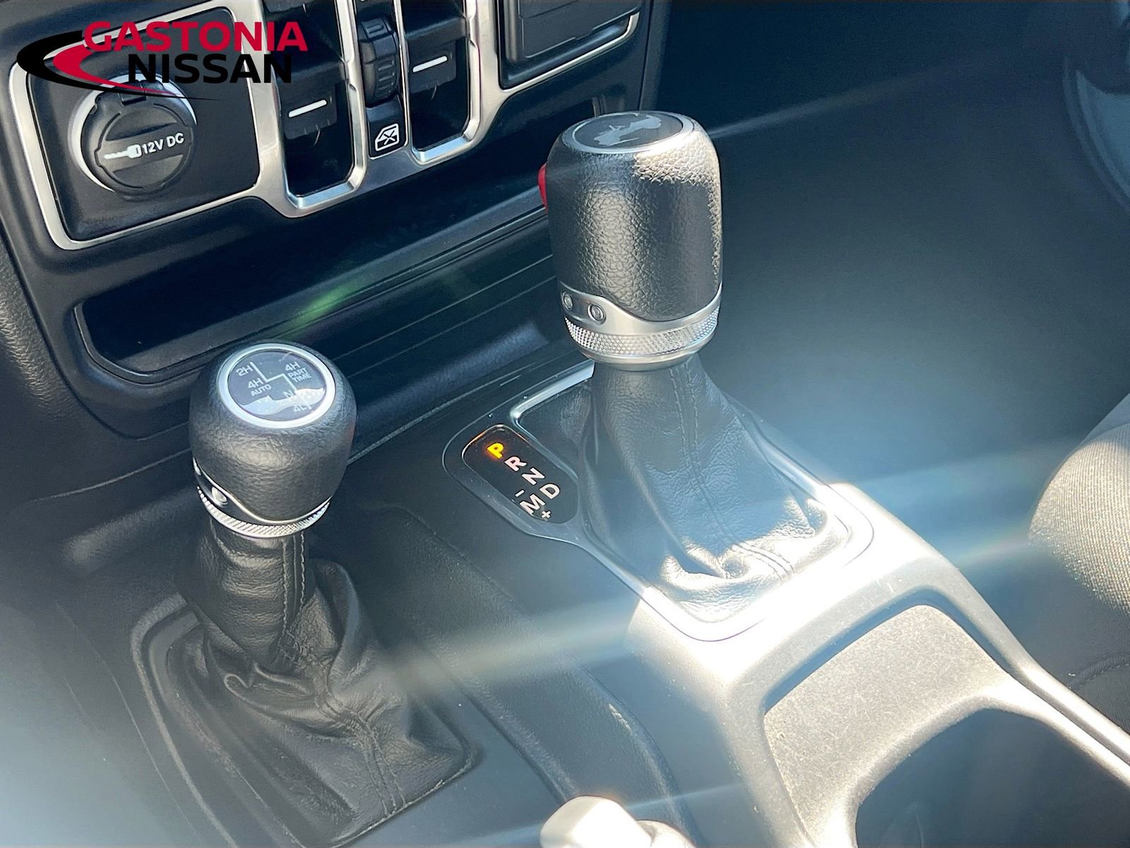 Used 2023 Jeep Wrangler Unlimited w/ Cold Weather Group image 22