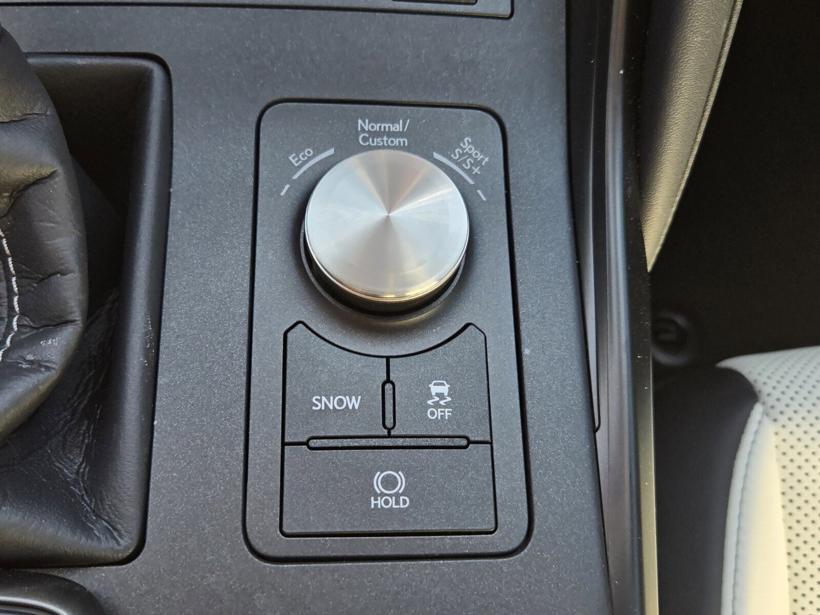 Certified 2025 Lexus IS 350 F Sport image 26