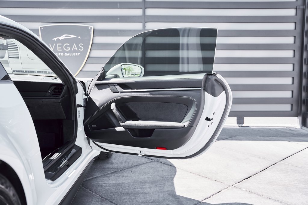 Used 2022 Porsche 911 GT3 image 22