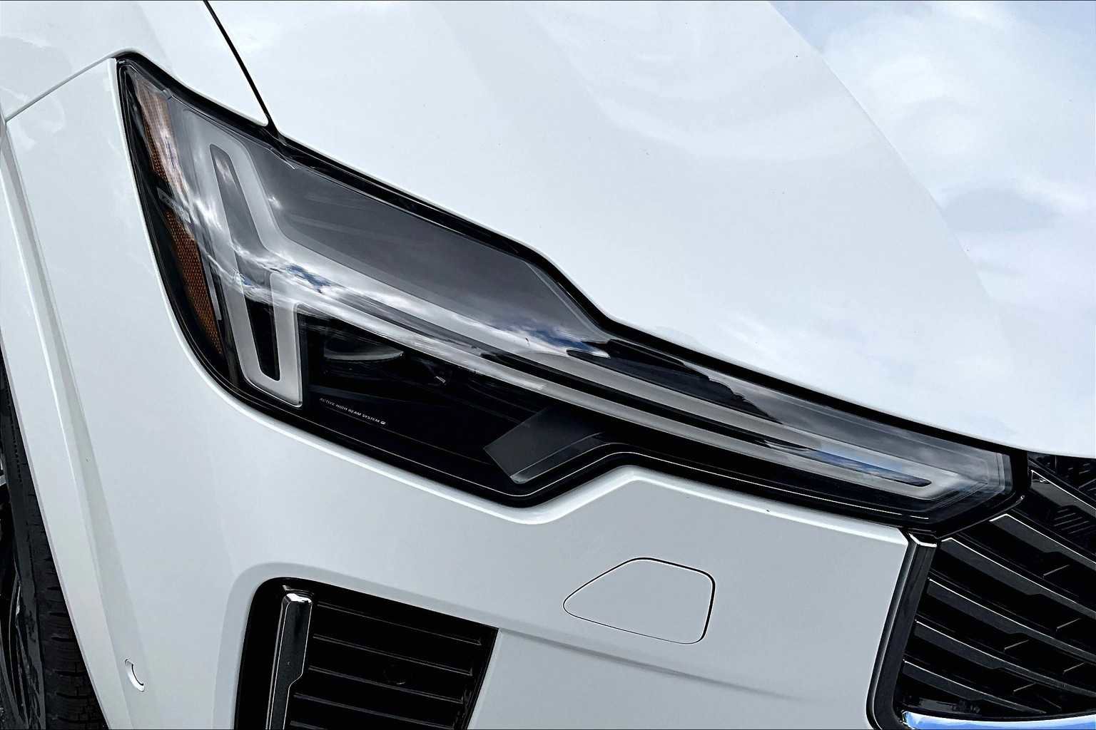 New 2026 Volvo XC90 B6 Plus image 15