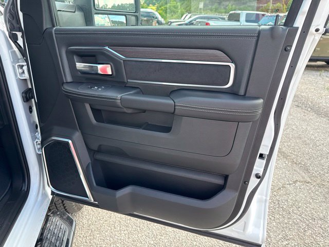 New 2026 RAM 2500 Laramie w/ Night Edition AWD/4WD image 28