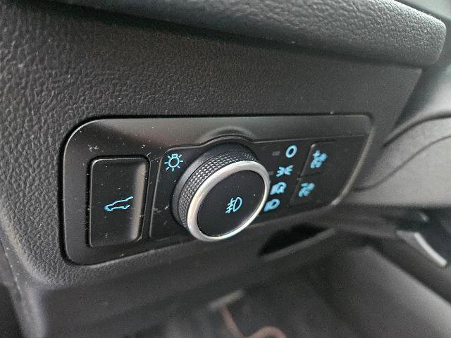 Certified 2022 Ford Escape SEL w/ SEL Stealth AWD Package image 17