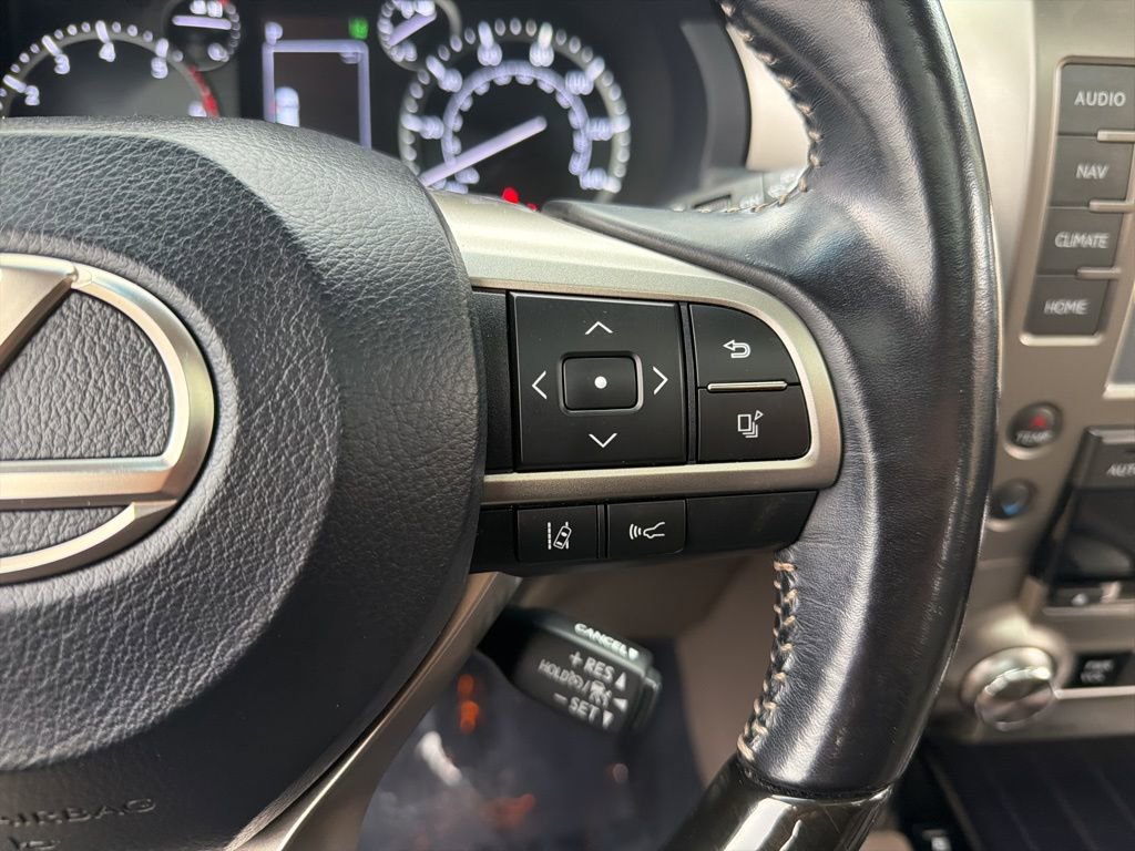 Used 2020 Lexus GX 460 Premium w/ Premium Package image 15