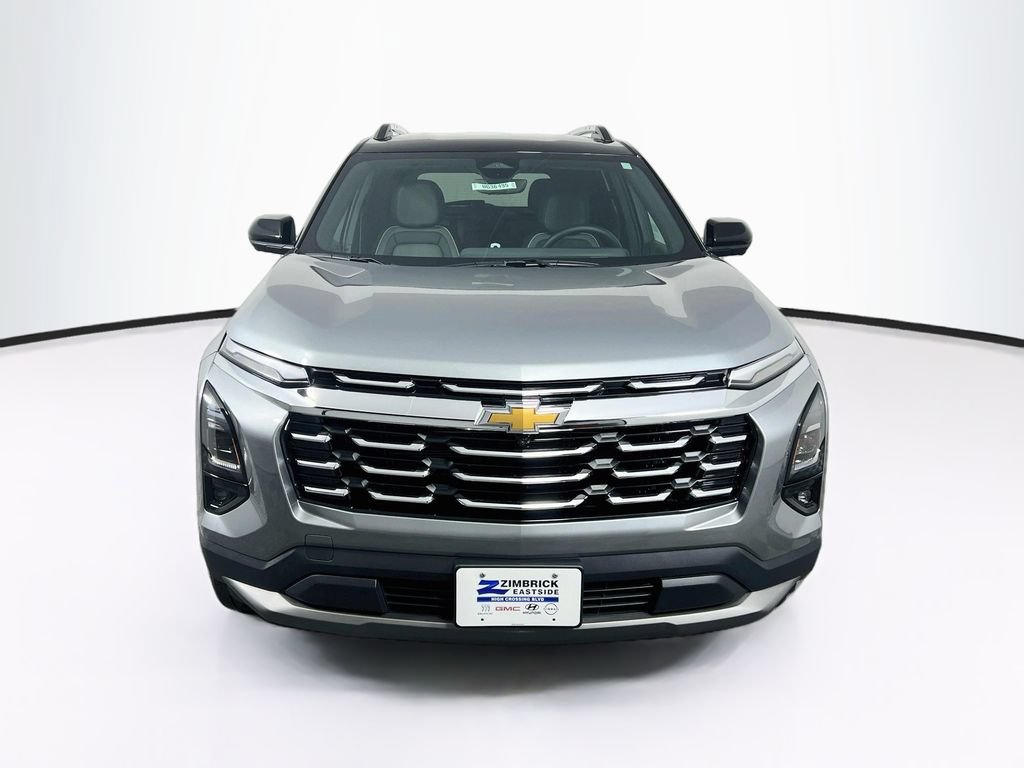 Used 2025 Chevrolet Equinox LT w/ Convenience Package II FWD image 2