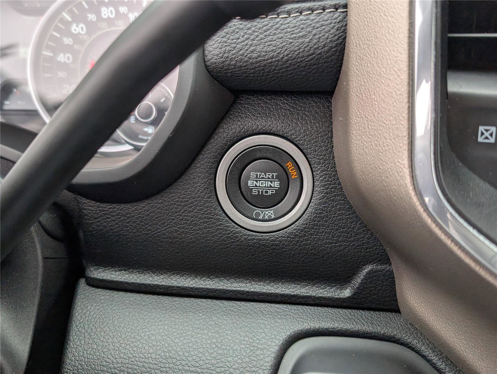 Used 2024 RAM 2500 Laramie w/ Chrome Bumper Package image 25