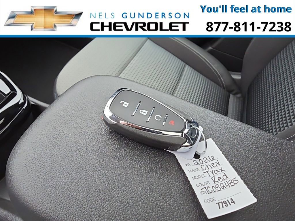 New 2026 Chevrolet Trax LT w/ Sunroof Package image 30