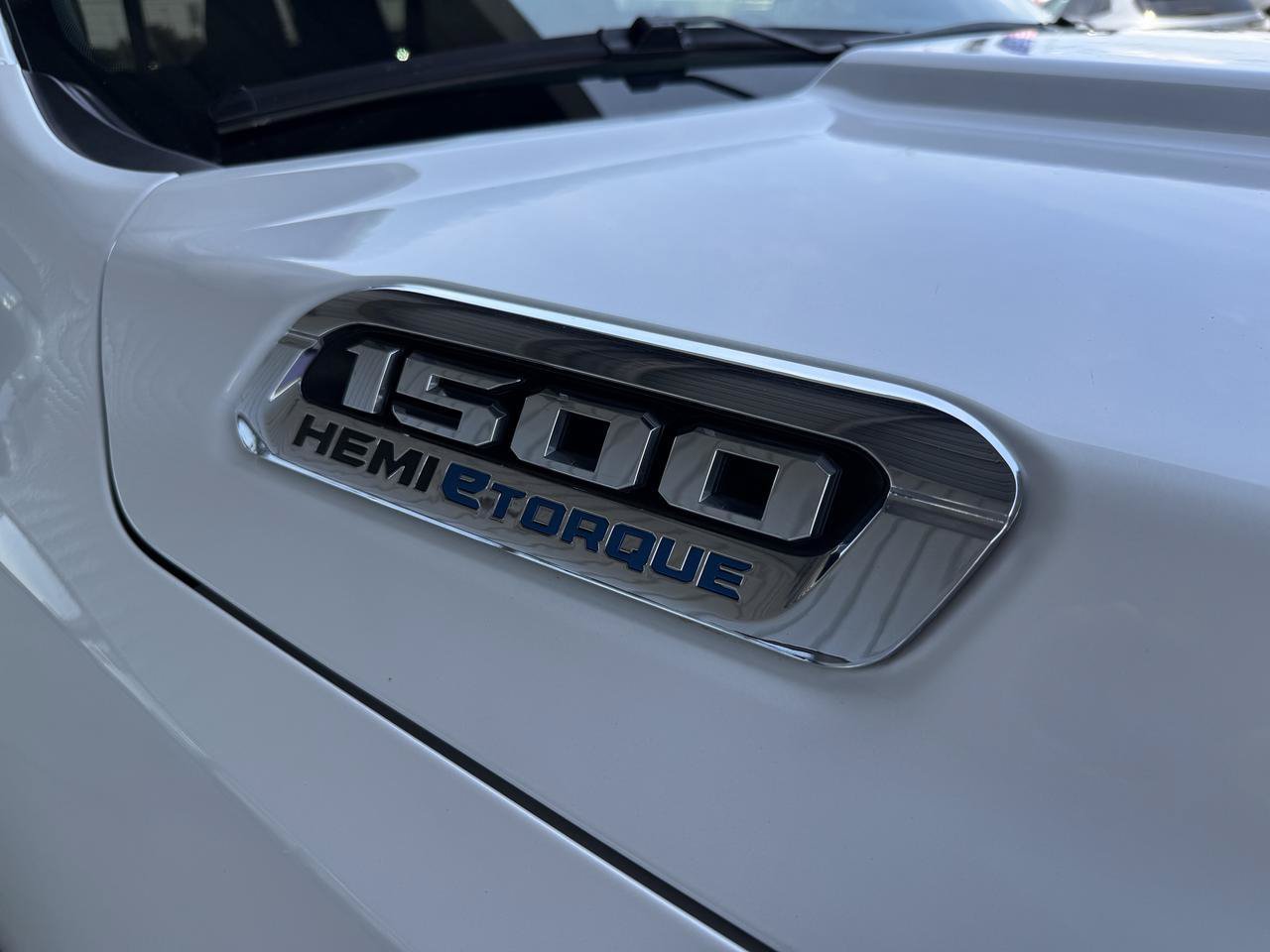 Used 2024 RAM 1500 Longhorn AWD/4WD image 4