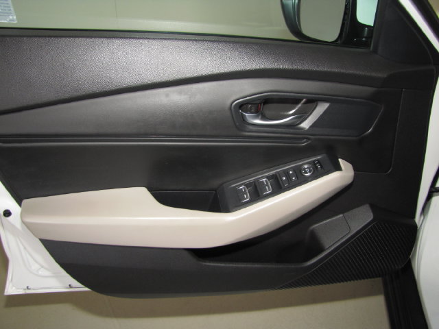 Certified 2024 Honda Accord EX image 33