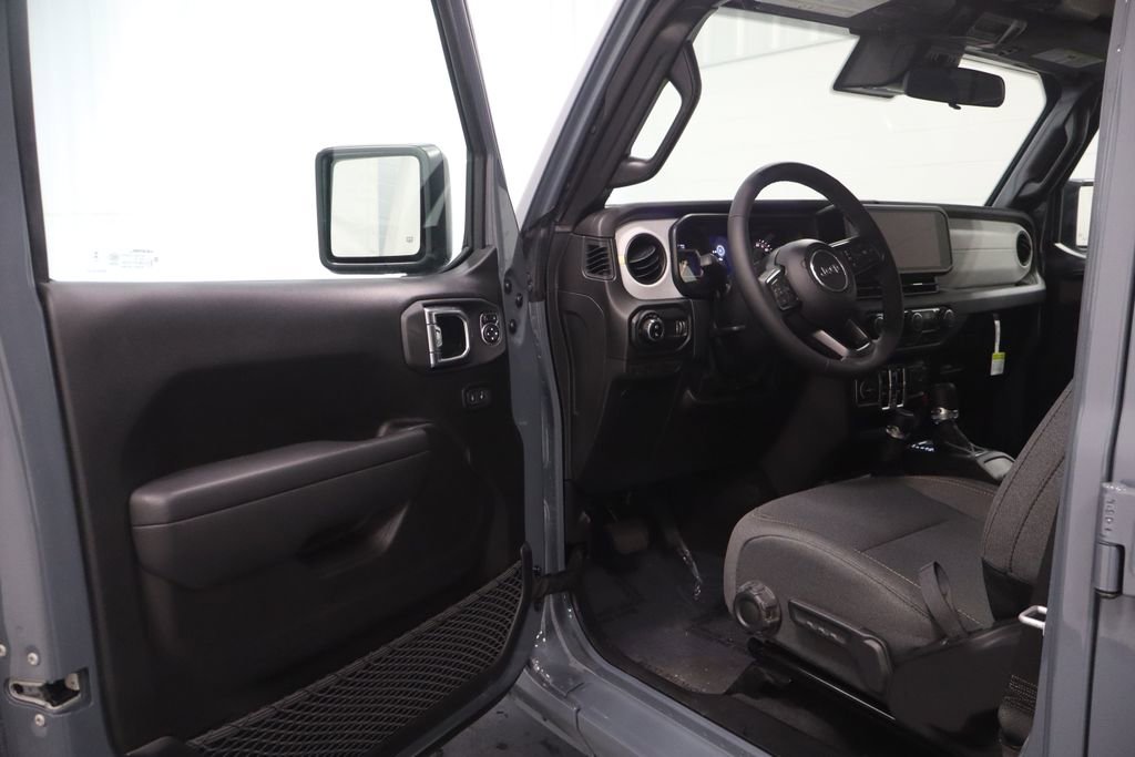 New 2025 Jeep Gladiator Sport image 10