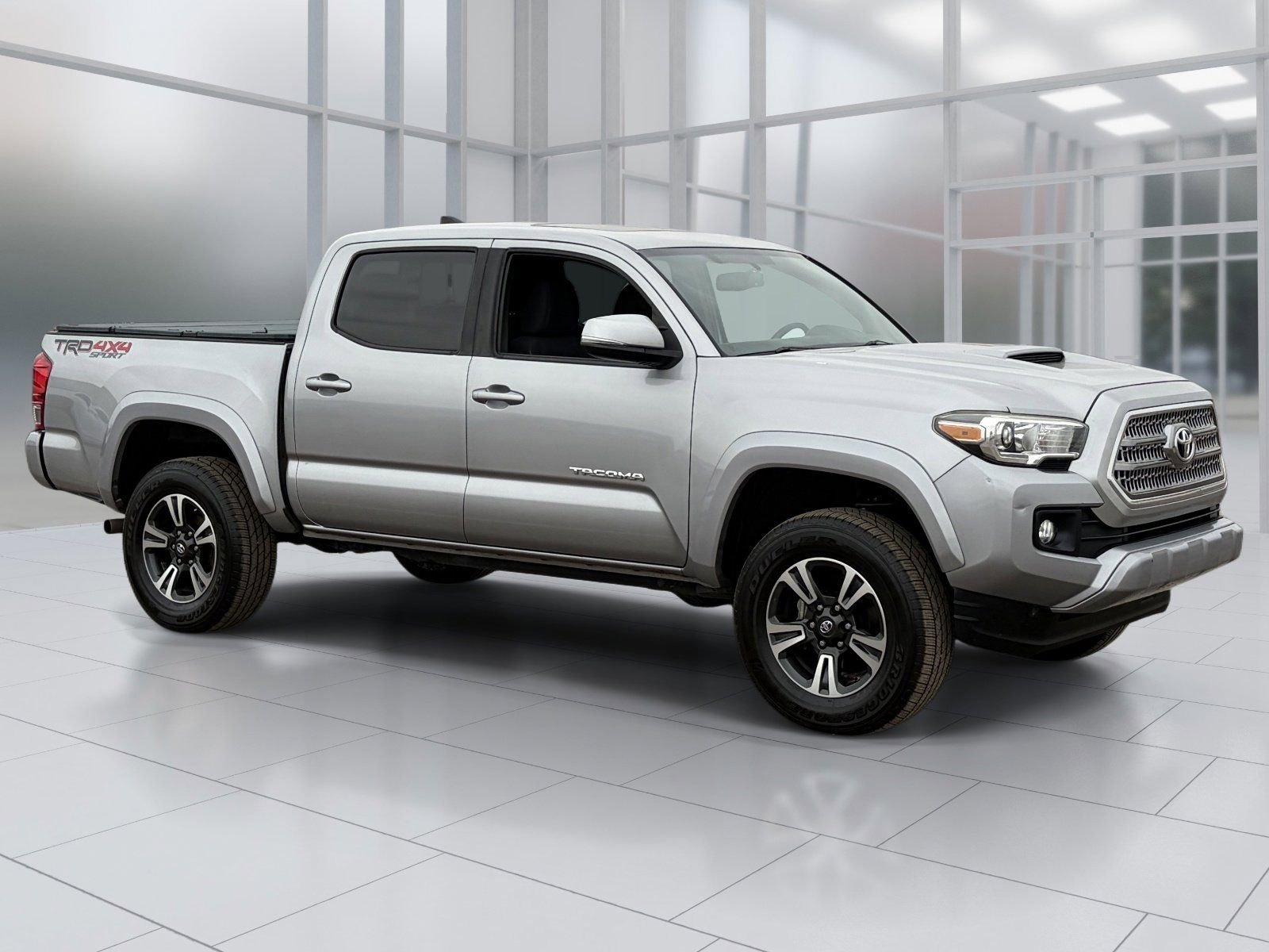 Used 2017 Toyota Tacoma TRD Sport image 8