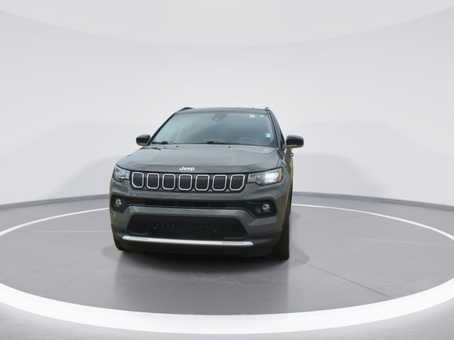 Used 2022 Jeep Compass Limited image 3