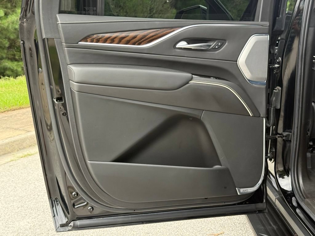 Used 2021 Cadillac Escalade ESV Sport Platinum AWD/4WD image 26