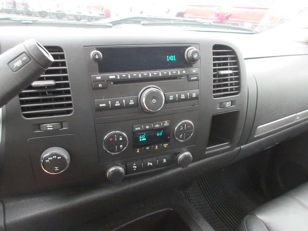 Used 2011 GMC Sierra 1500 SLE w/ Power Tech Package AWD/4WD image 24