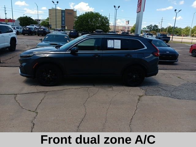 Used 2023 Honda CR-V Sport Touring image 4