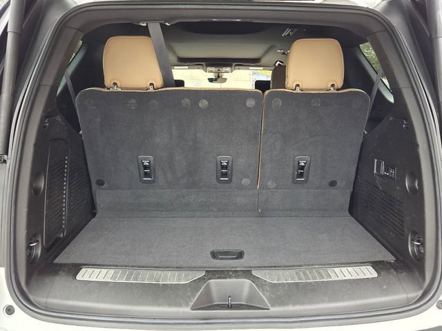 Used 2021 Chevrolet Tahoe Premier w/ Premium Package image 15