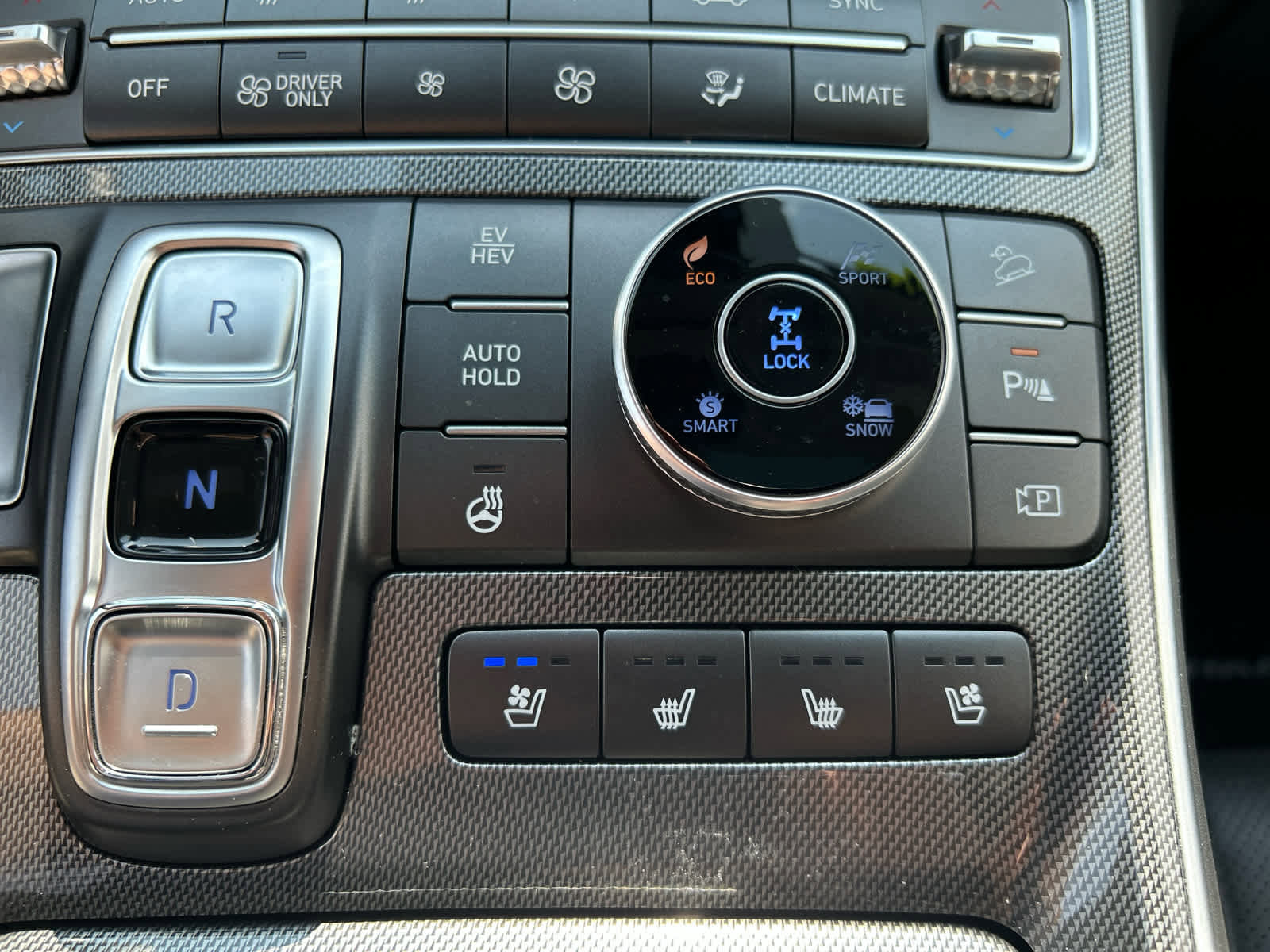 Used 2023 Hyundai Santa Fe Limited image 31