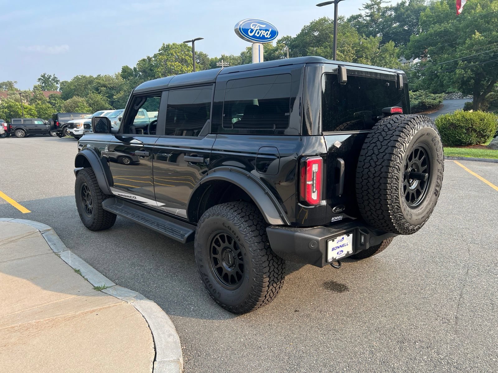 New 2026 Ford Bronco Outer Banks AWD/4WD image 5