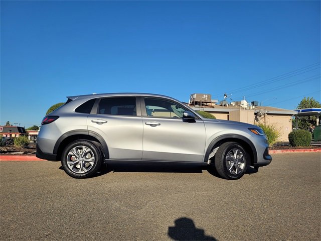 New 2026 Honda HR-V LX image 4