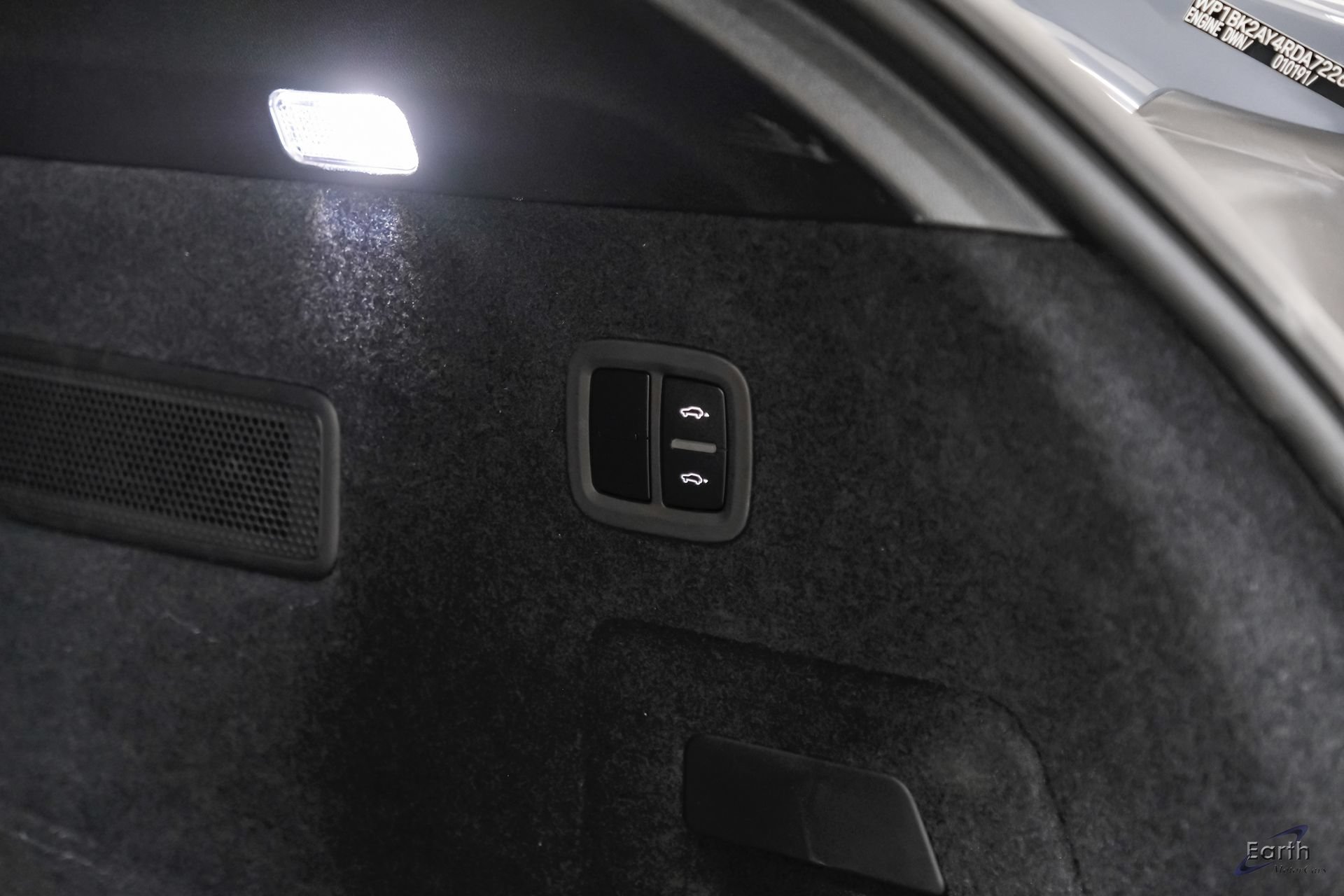 Used 2024 Porsche Cayenne Turbo GT AWD/4WD image 99