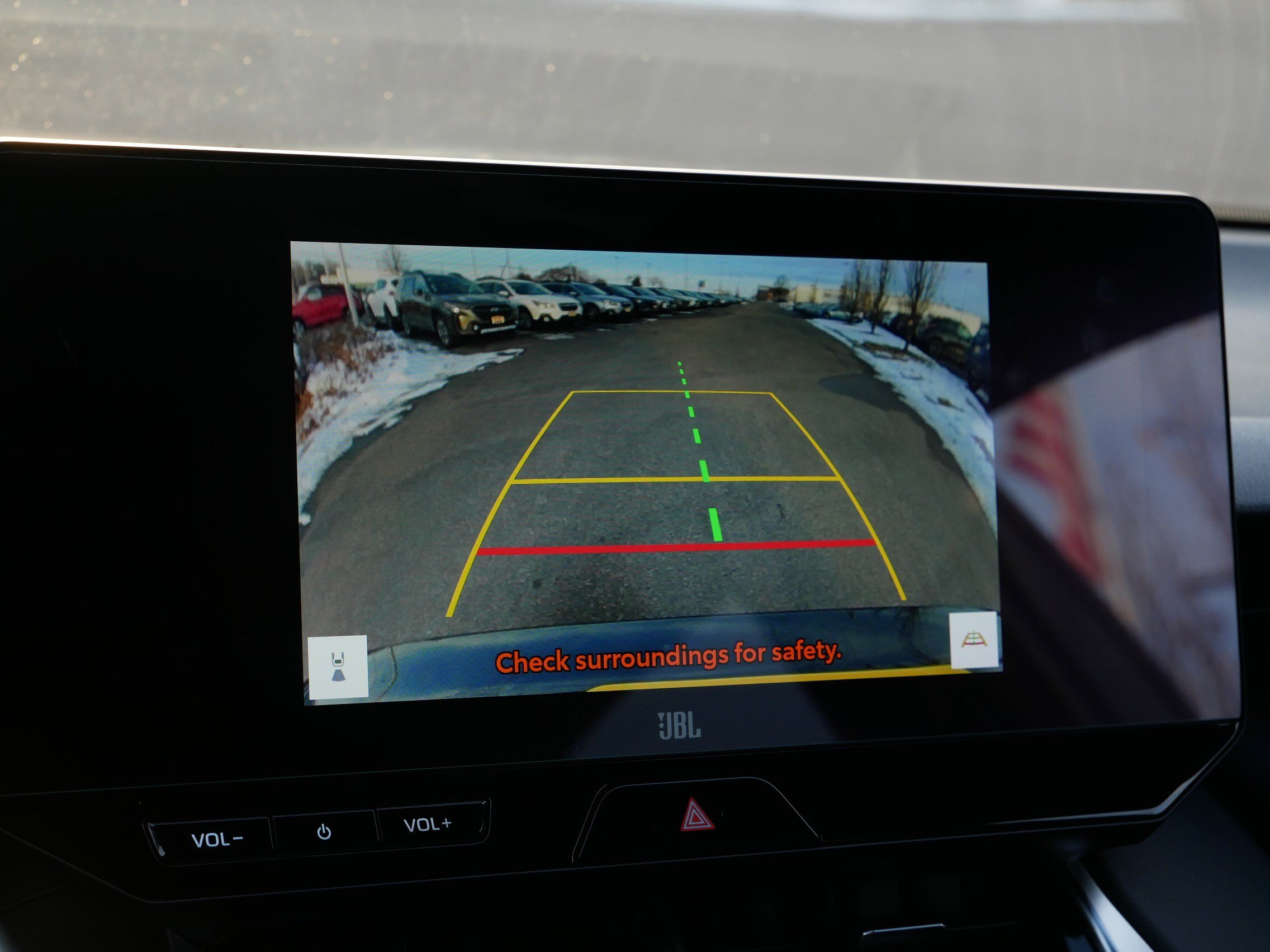 Used 2024 Toyota Venza XLE image 27