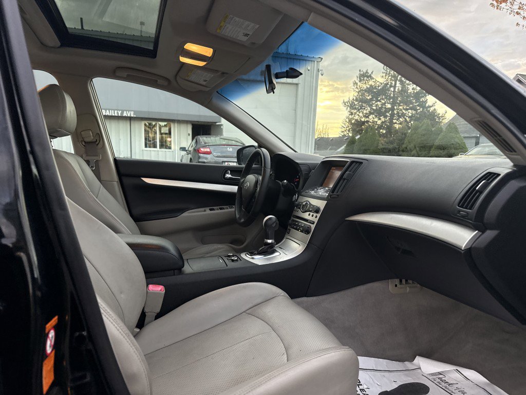 Used 2009 INFINITI G37 x Sedan AWD/4WD image 16