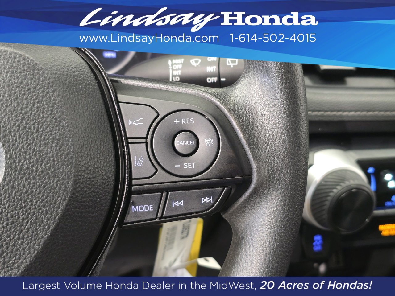 Used 2021 Toyota RAV4 LE image 15