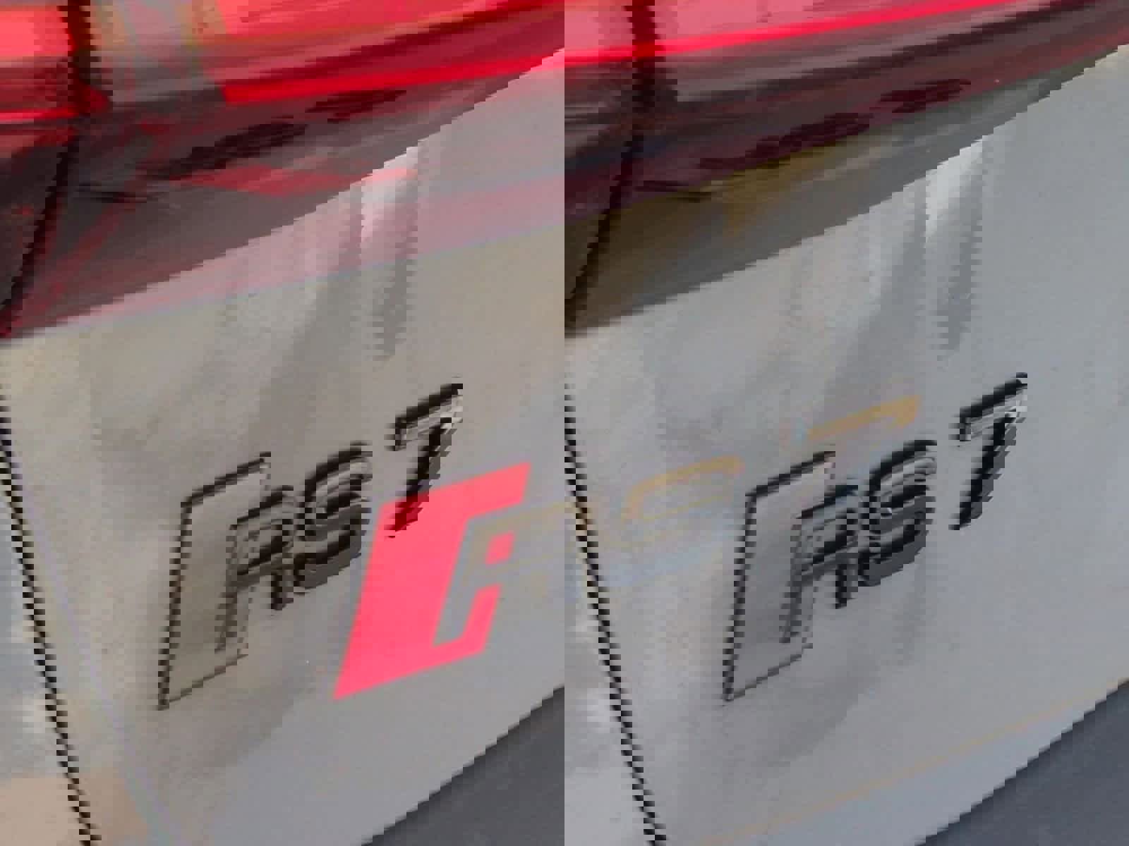 Used 2021 Audi RS 7 Sportback w/ Carbon Optic Package image 13