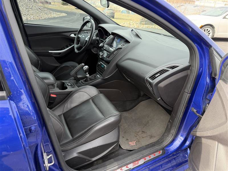 Used 2014 Ford Focus ST w/ Equipment Group 202A image 10