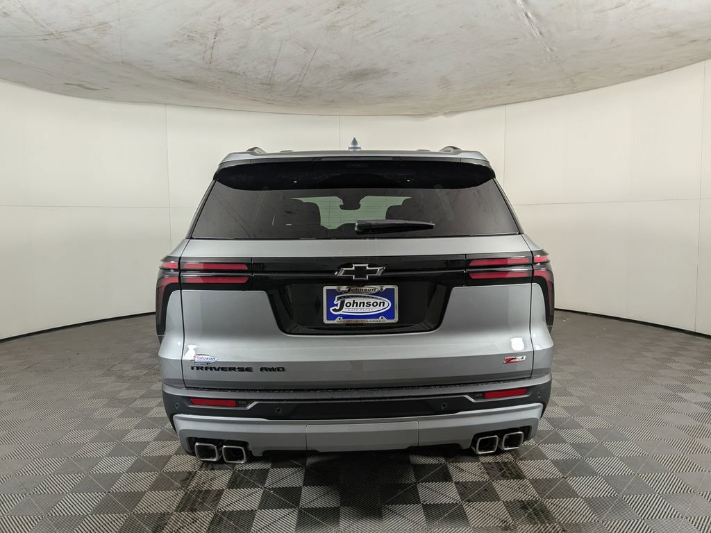 New 2026 Chevrolet Traverse Z71 w/ Enhanced Driving Package image 8