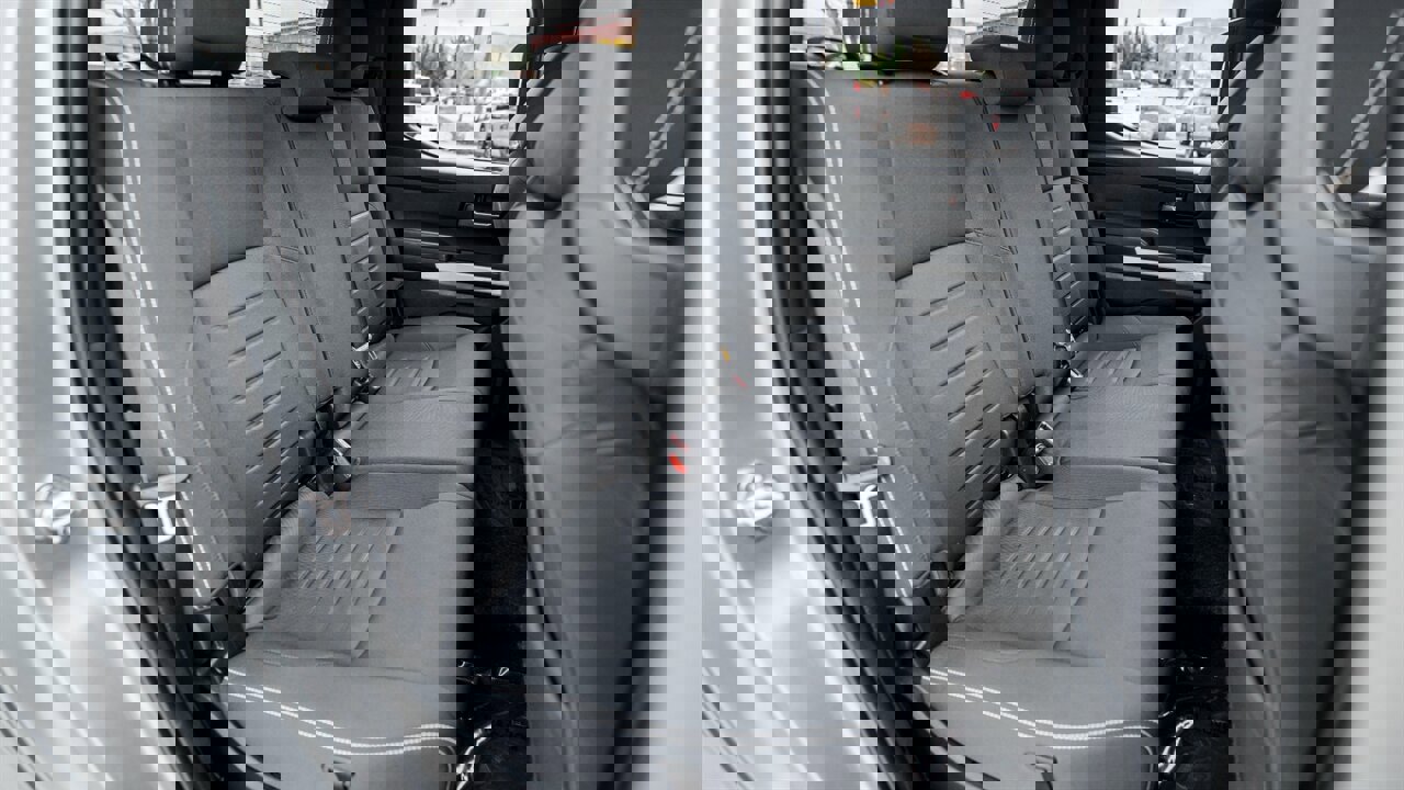 Used 2024 Toyota Tacoma TRD Off-Road image 35