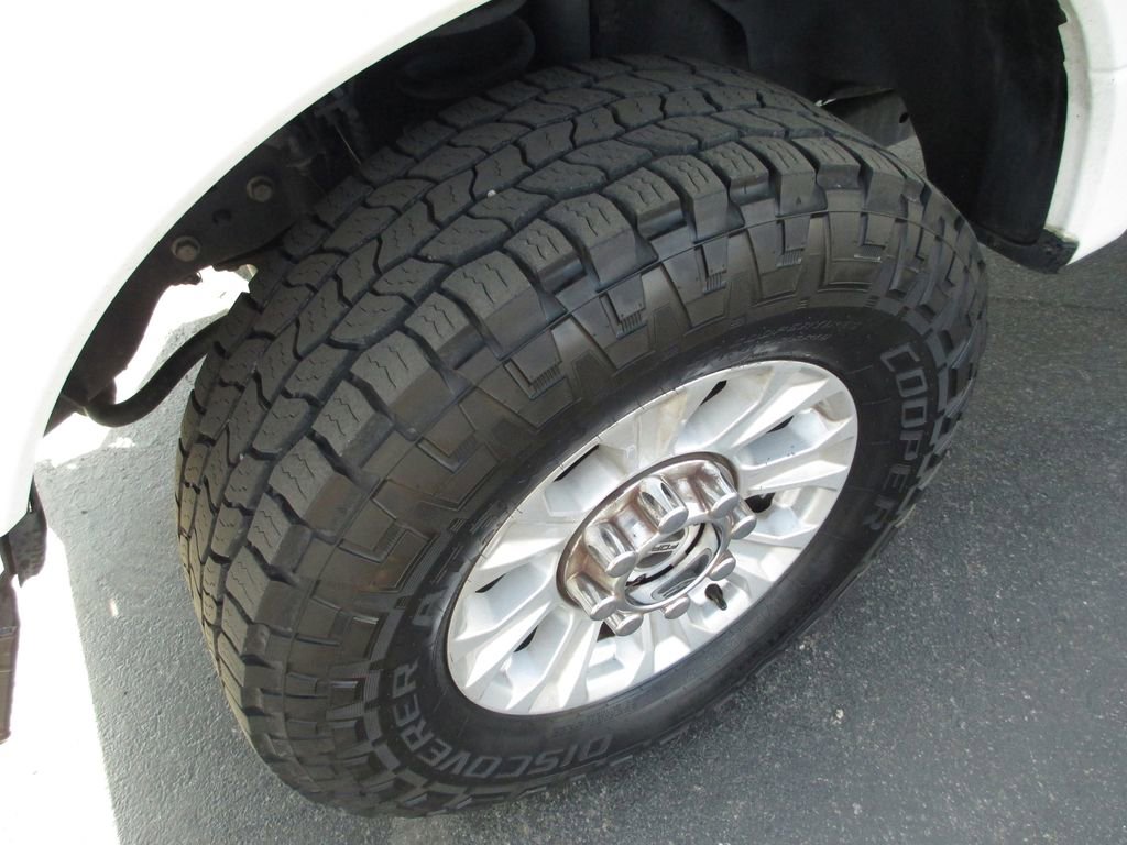 Used 2020 Ford F250 XL w/ STX Appearance Package image 13