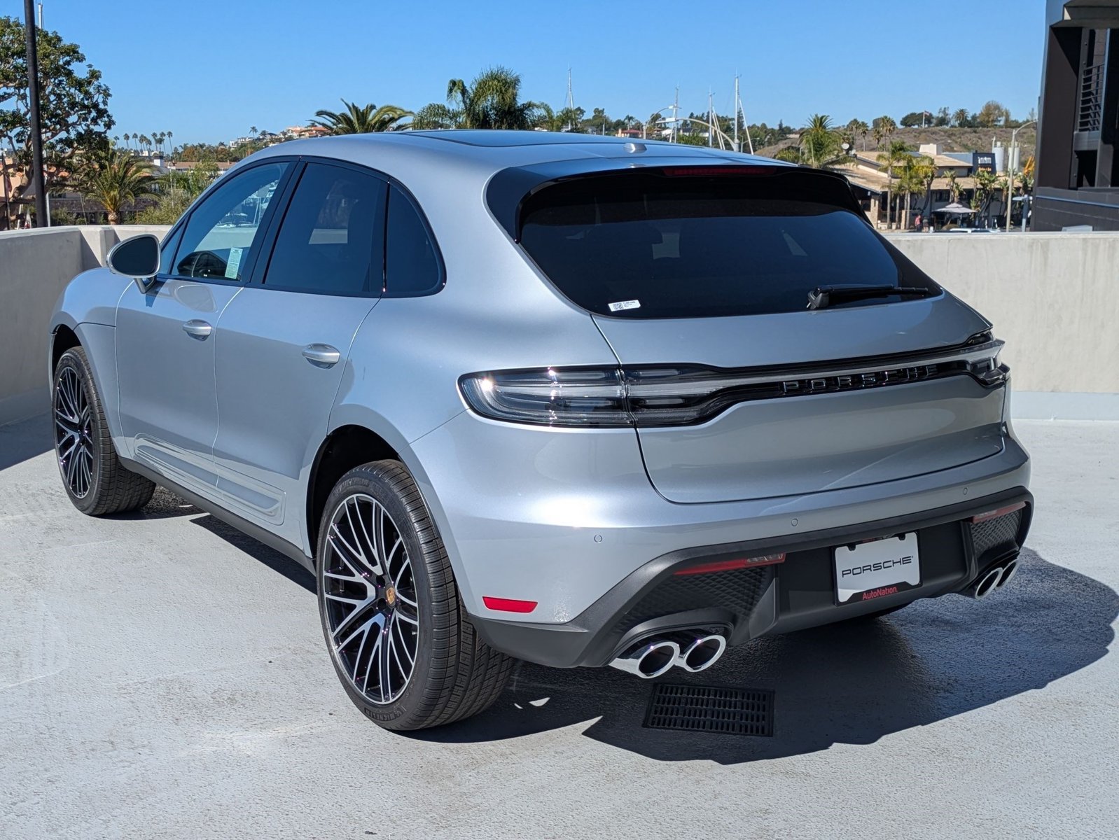 Certified 2026 Porsche Macan AWD/4WD video 3