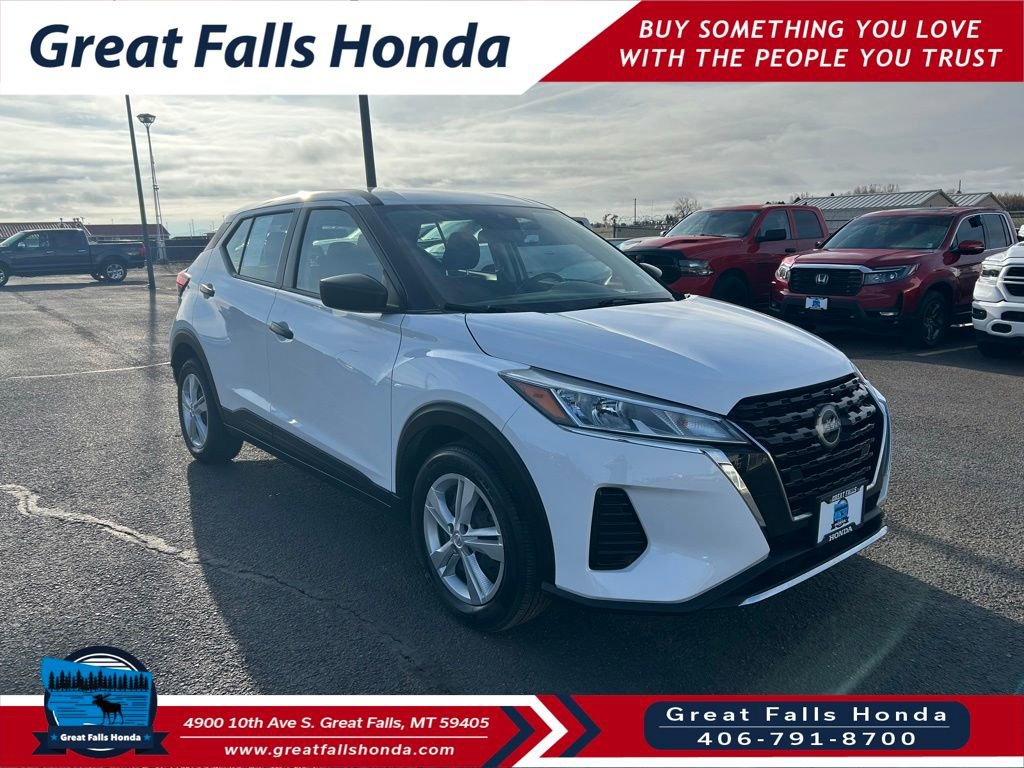 Used 2023 Nissan Kicks S image 1