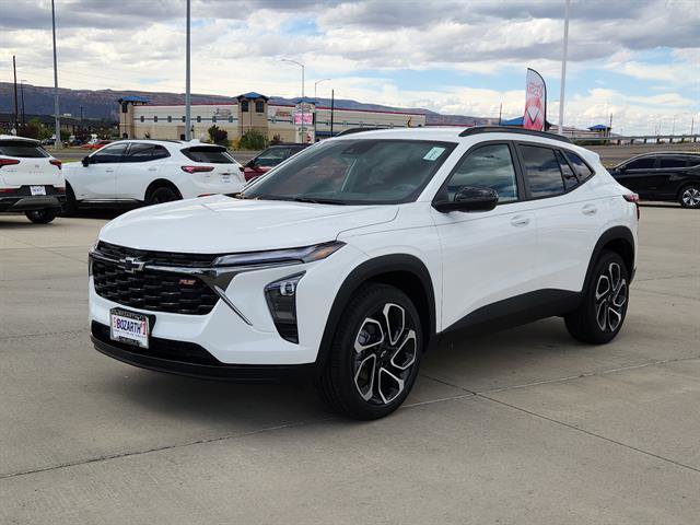 New 2025 Chevrolet Trax RS w/ Driver Confidence Package image 2