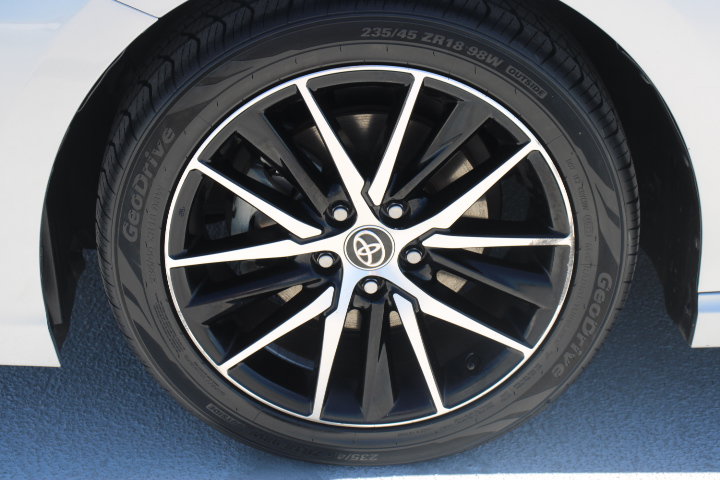 Used 2023 Toyota Camry SE FWD image 9