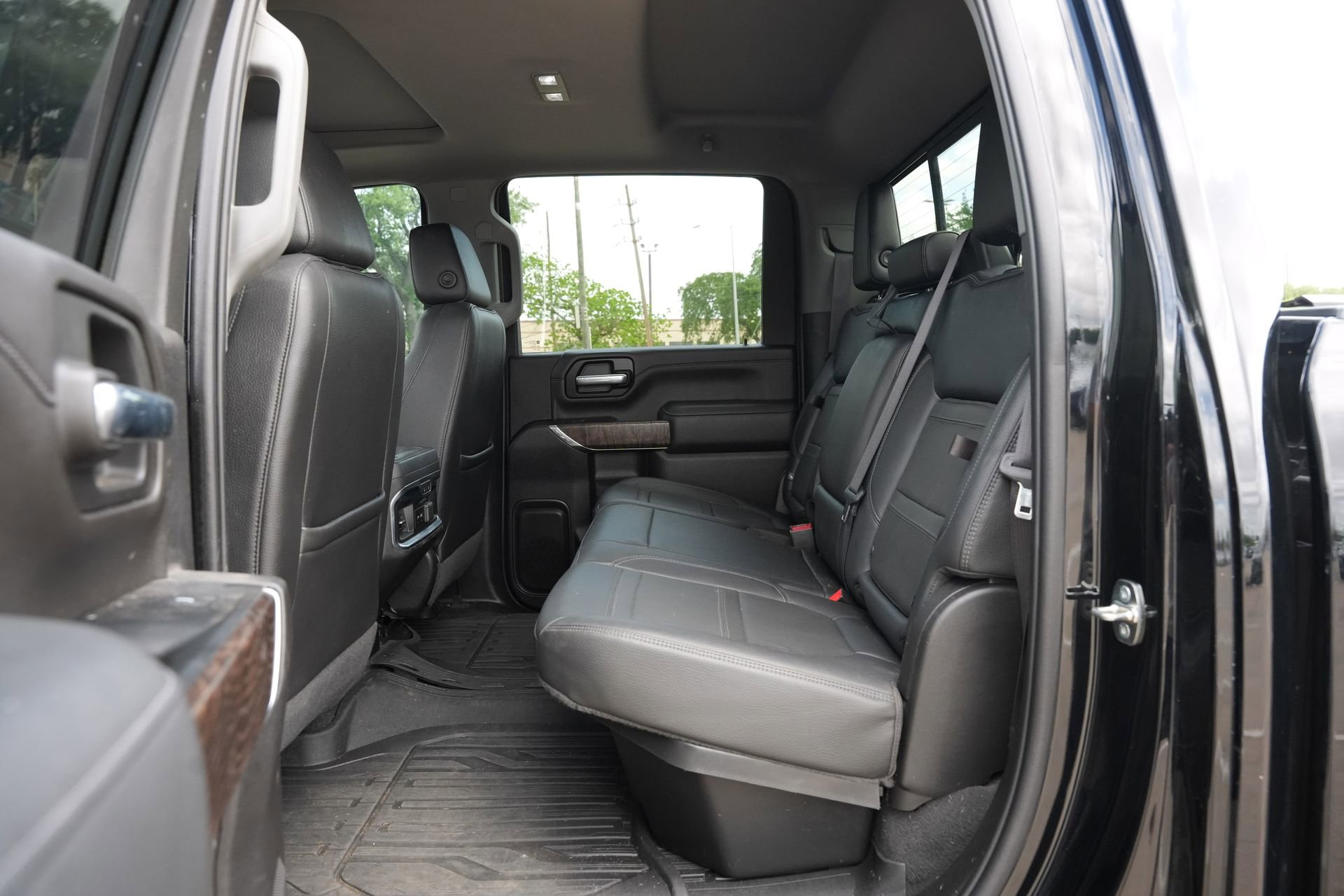 Used 2022 GMC Sierra 3500 Denali w/ Denali Ultimate Package image 15