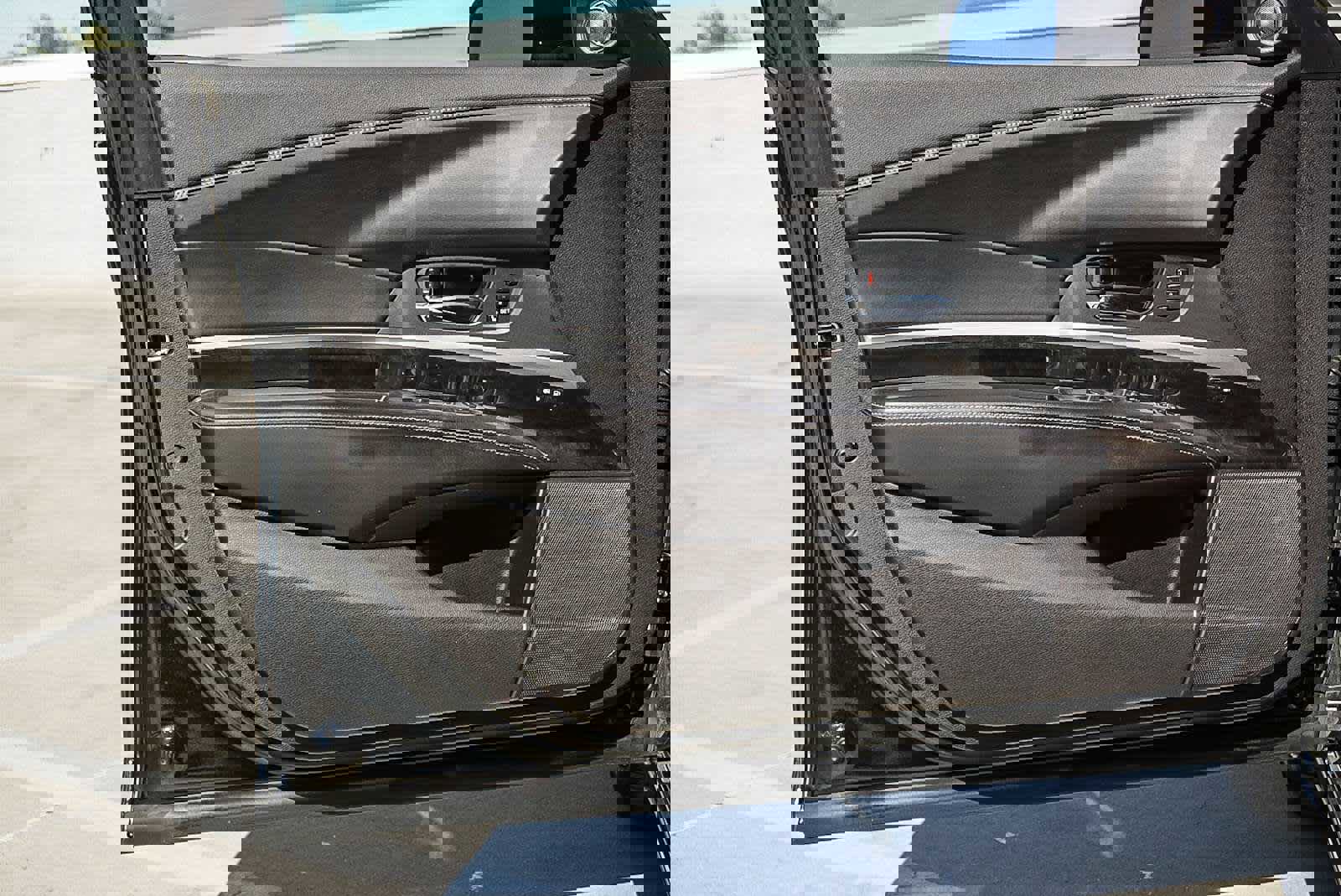 Used 2018 Acura RLX w/ Technology Package image 44