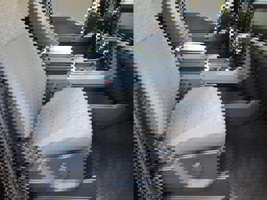 Used 2024 Ford F150 XLT w/ Mobile Office Package image 6