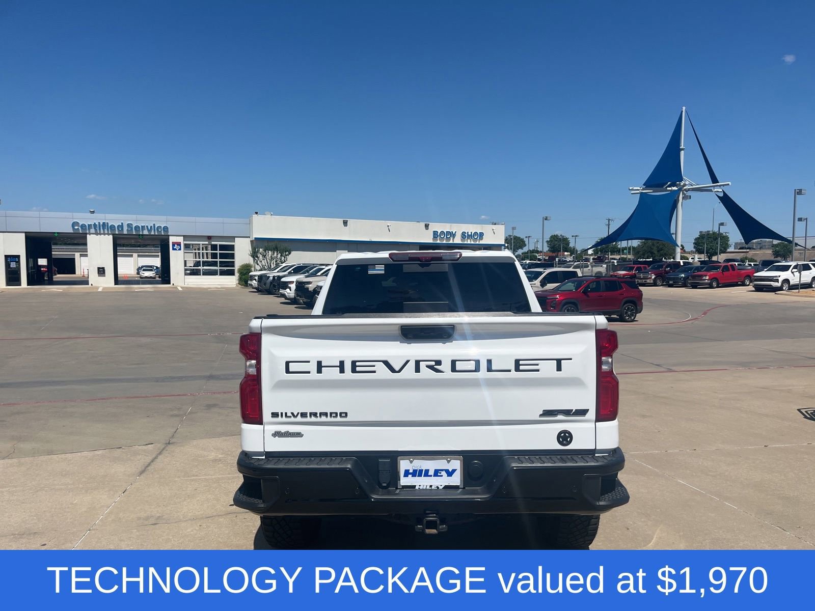 Used 2024 Chevrolet Silverado 1500 ZR2 w/ Technology Package AWD/4WD image 3