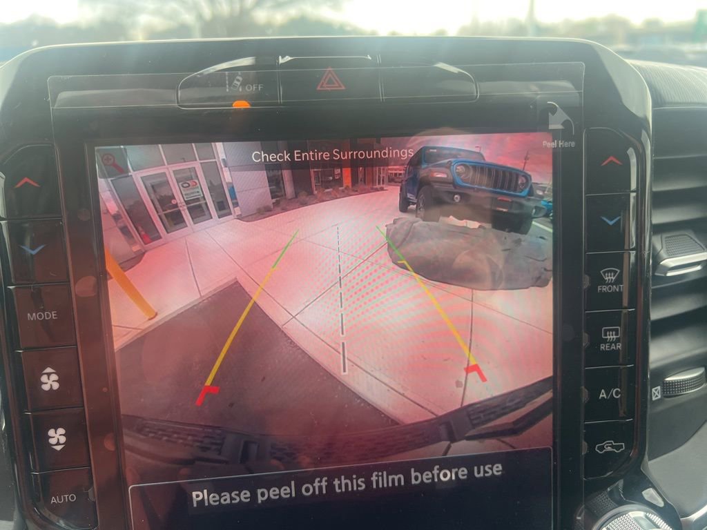 New 2026 RAM 1500 4x4 Crew Cab image 36